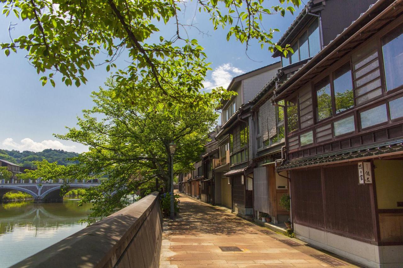 Kanazawa Machiya Inn Hana Extérieur photo